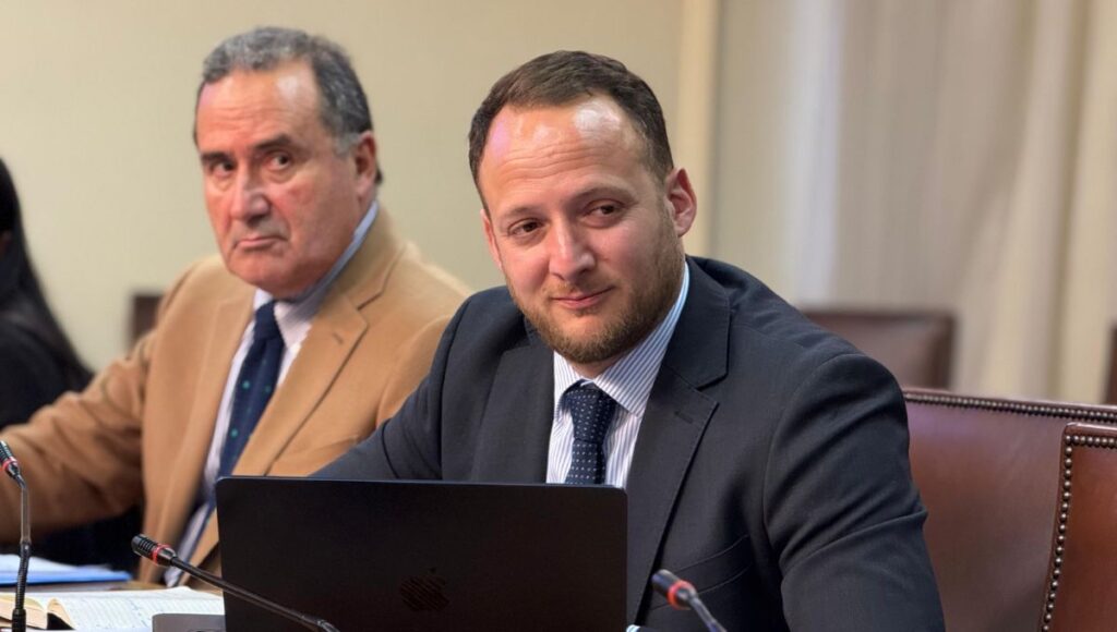 Diputado Jorge Guzmán y Comisión de Deportes impulsan reconocimiento oficial del Newcom para personas mayores 1 Diputado Jorge Guzman y Comision de Deportes impulsan reconocimiento oficial del Newcom para personas mayores