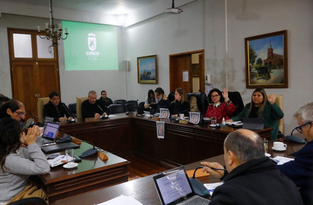Concejo Municipal de Curicó aprueba bases para Subvención Municipal 2025: $80 millones para organizaciones funcionales 1 Foto refencial concejo curico