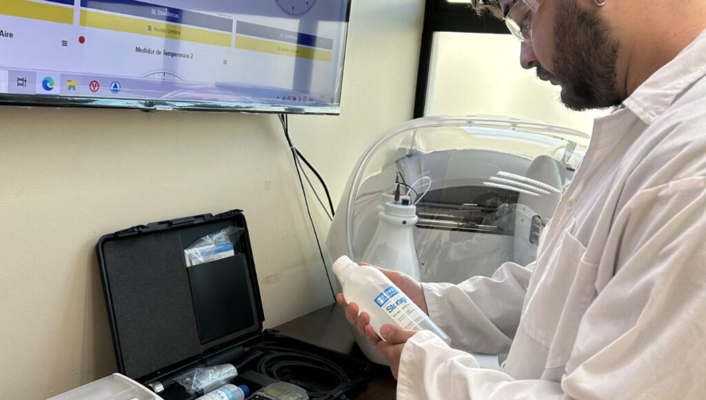 Laboratorio enologico movil revoluciona la produccion de vino en el Maule con inteligencia artificial y sustentabilidad