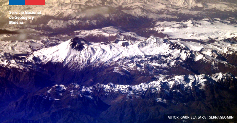 Autoridades refuerzan medidas preventivas en Curicó tras Alerta Amarilla del complejo volcánico Planchón-Peteroa 1 Planchon Peteroa Volcanes con creditos y logo B 09