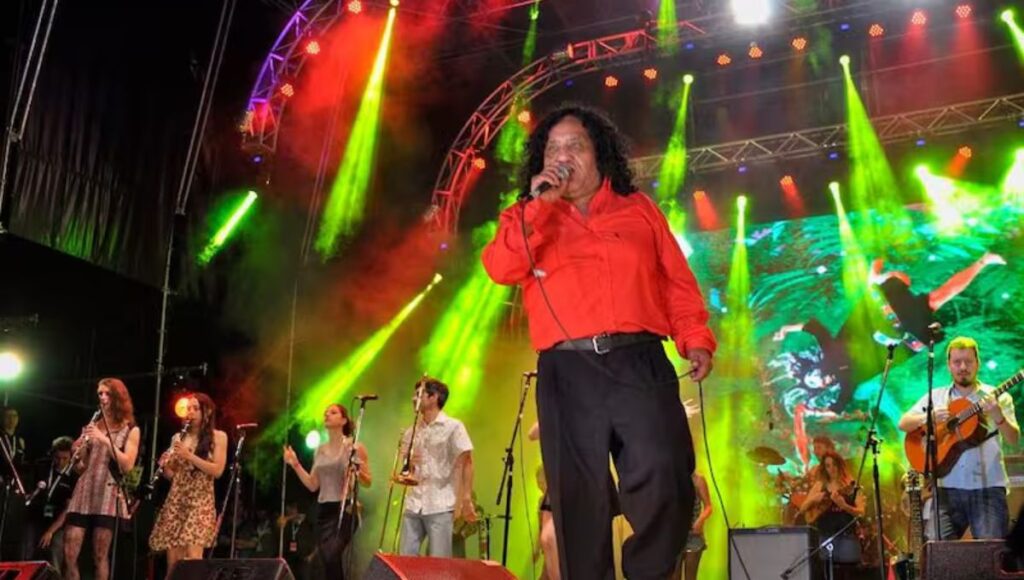 Preocupación por la salud de Adrián Chauque, vocalista de “Adrián y los Dados Negros” 1 Preocupacion por la salud de Adrian Chauque vocalista de Adrian y los Dados Negros
