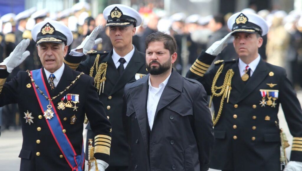 Presidente Boric respalda entrega de antecedentes de exfuncionarios FACH a Fiscalía en caso de narcotráfico 1 Presidente Boric respalda entrega de antecedentes de exfuncionarios FACh a Fiscalia en caso de narcotrafico