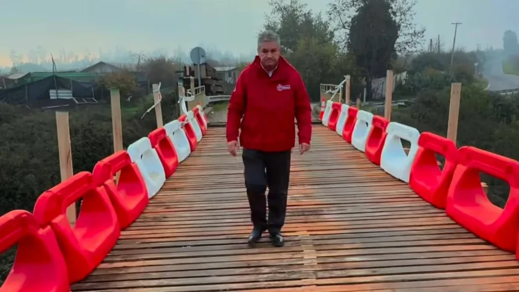 Reparan nuevamente el Puente La Laguna en Romeral, pero vecinos exigen solución definitiva 1 Realizan nueva reparacion provisoria en el Puente La Laguna de Romeral 1068x601 1