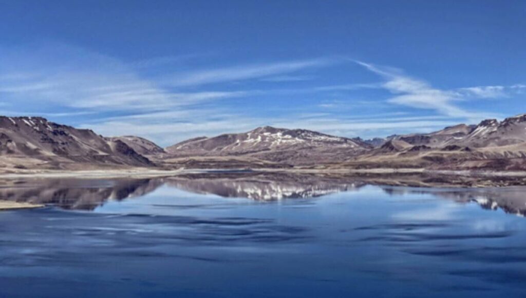 Senapred monitorea enjambre sismico en el Complejo Volcanico Laguna del Maule