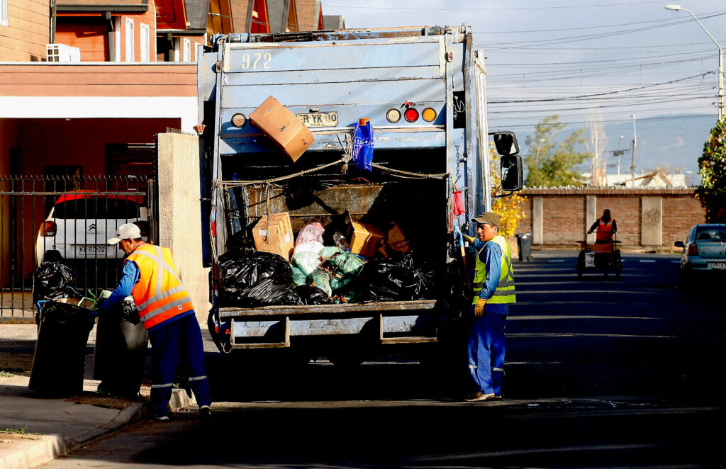 Este martes 29 de julio no habrá recolección de basura en el sector poniente de Curicó. 1 WhatsApp Image 2025 07 24 at 13.28.28