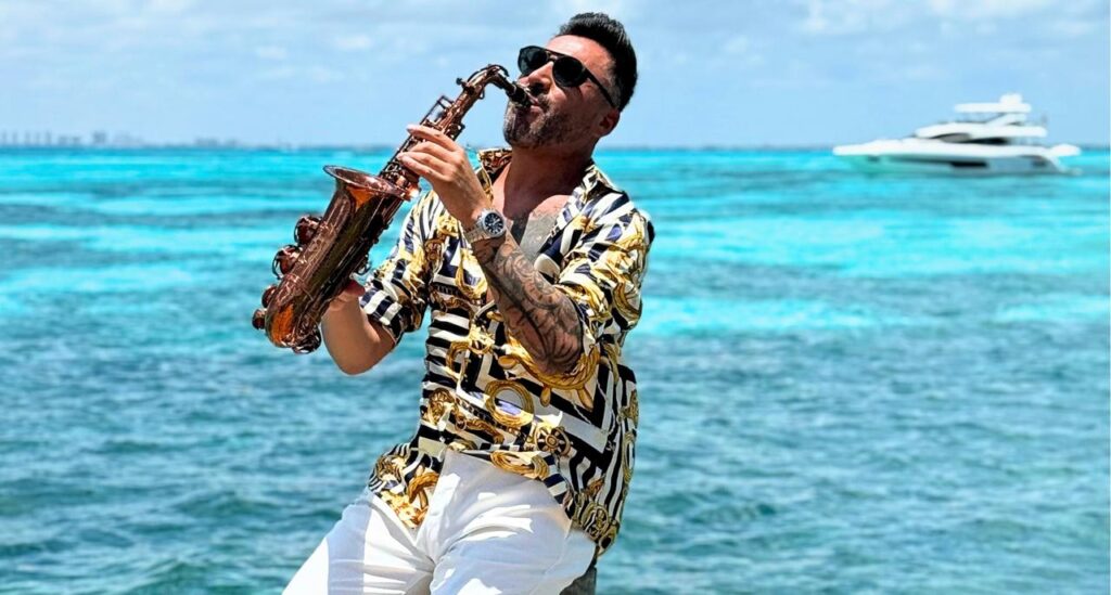 Alexis Quiroz lanza su nuevo single “Tributo al Sol de México” Un homenaje instrumental a Luis Miguel. 1 imagen 1