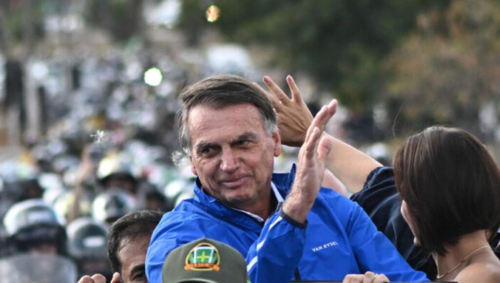 Bolsonaro bajo arresto domiciliario por incumplir medidas cautelares en causa por golpismo