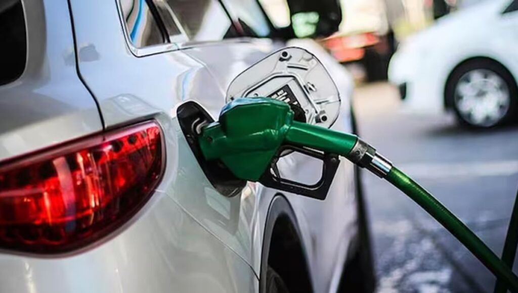 Casi todas las bencinas bajaran de precio desde este jueves 28 de agosto