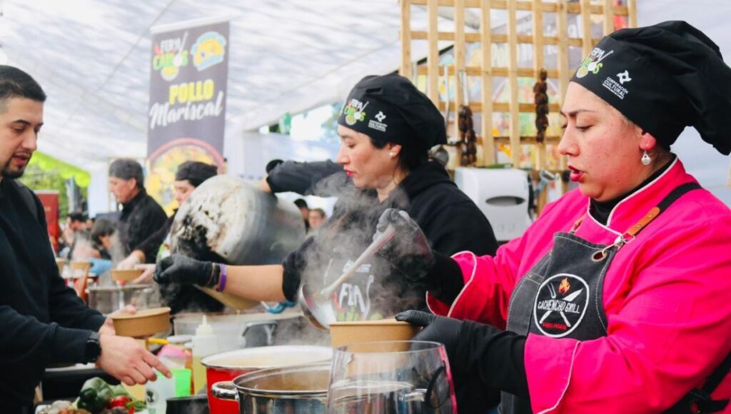 Feria de Los Caldos 2025 reune a 35 mil personas en Curico