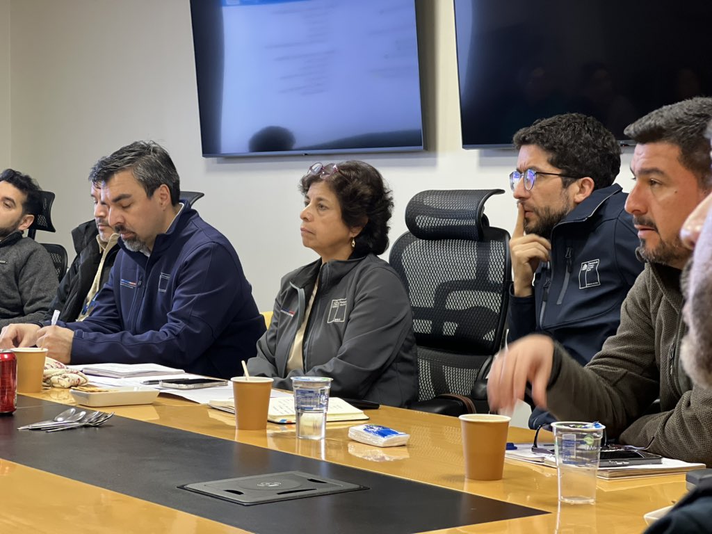 Gobierno admite falta de contacto con los cinco mineros atrapados en El Teniente. 1