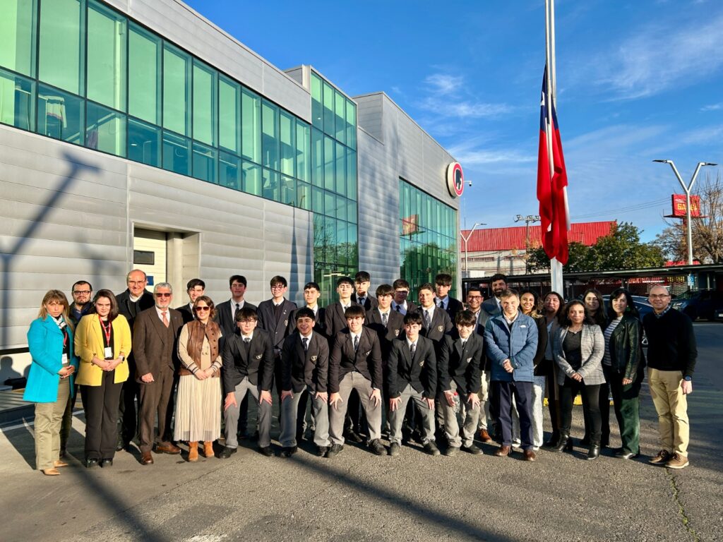 Programa Cauce fortalecerá formación de estudiantes Técnicos Profesionales en la empresa PFalimentos. 1 Imagen de WhatsApp 2025 08 06 a las 09.50.27 37049265