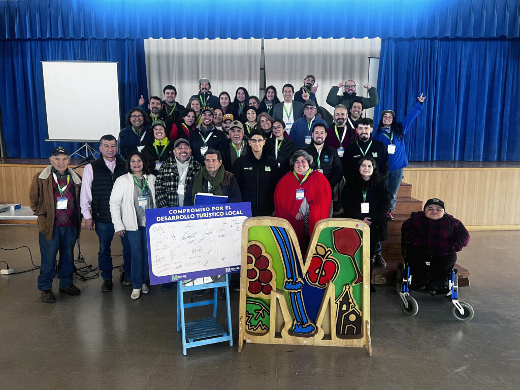 Fortalecen vínculos para trabajo en red entre emprendedores turísticos de Molina. 1 Molina