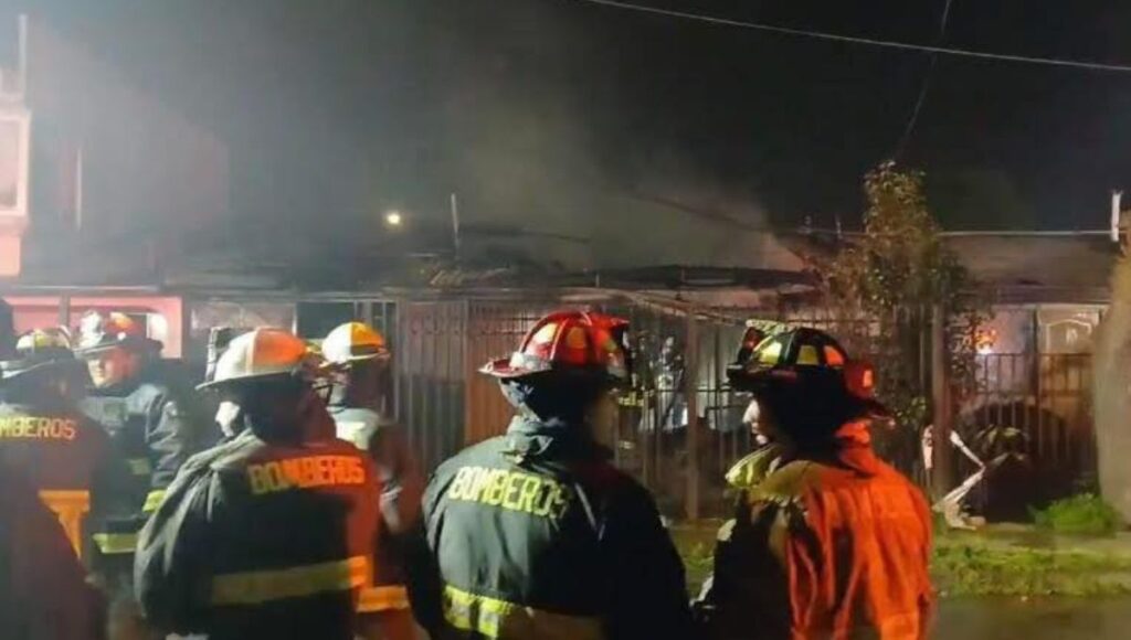 Tragedia en Talca: incendio en villa Jardines del Valle deja cuatro fallecidos, entre ellos tres menores 1 Tragedia en Talca incendio en villa Jardines del Valle deja cuatro fallecidos