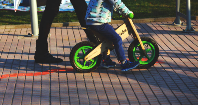 hombre habria intentado sustraer a nina que paseaba en bicicleta con su papa en talca fue detenido 750x400 1