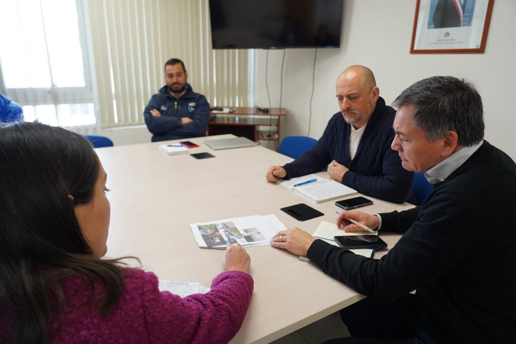 Autoridades gestionan mejoras y seguridad en la Ruta J-60 de Licantén 1 541973492 18366010591144325 6602351020382463778 n