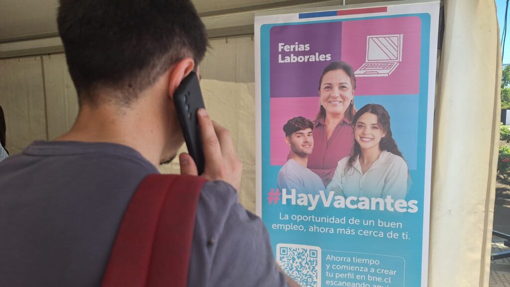 Más de 10 mil 600 empleos ofrecerá Feria Laboral SENCE con Equidad de Género en Curicó 1 Imagen de WhatsApp 2025 08 30 a las 11.21.19 31fe4982