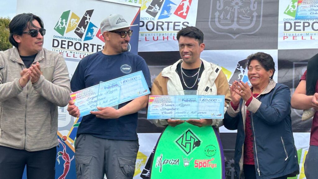 Pelluhue coronó a Damián Correa, de Duao, como campeón en la categoría Dropknee del Campeonato de Bodyboard Invierno 2025 1 Imagen de WhatsApp 2025 09 02 a las 13.30.31 da321ee7