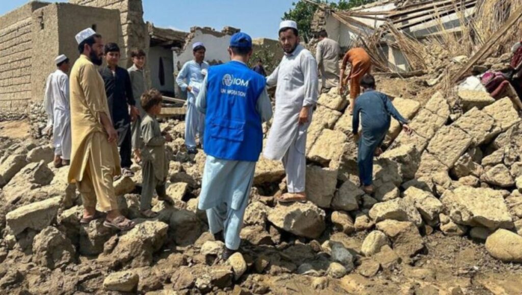 Terremoto en Afganistán deja al menos 800 muertos y 2.500 heridos 1 Terremoto en Afganistan deja al menos 800 muertos y 2.500 heridos