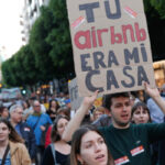 espana pide a plataformas como airbnb retirar 53 mil pisos 750x400 1