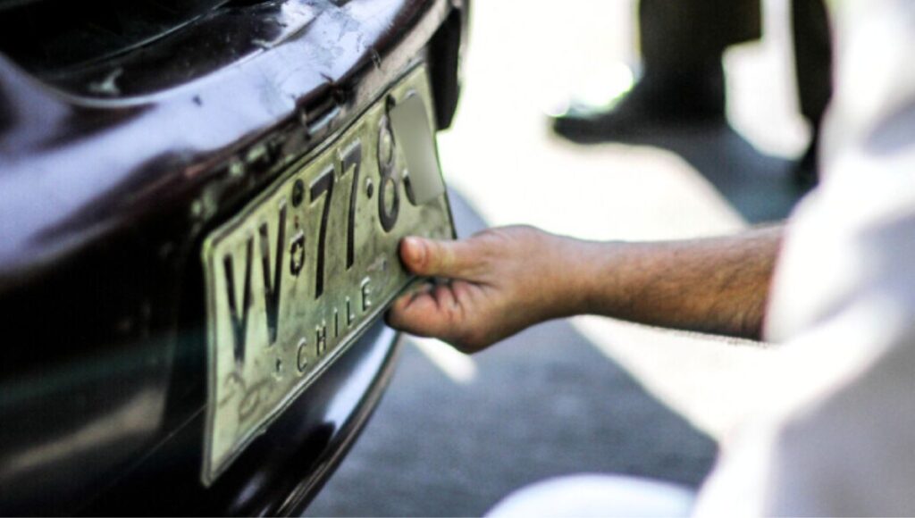 Chile implementara nuevas patentes y creara la patente verde para vehiculos electricos e hibridos