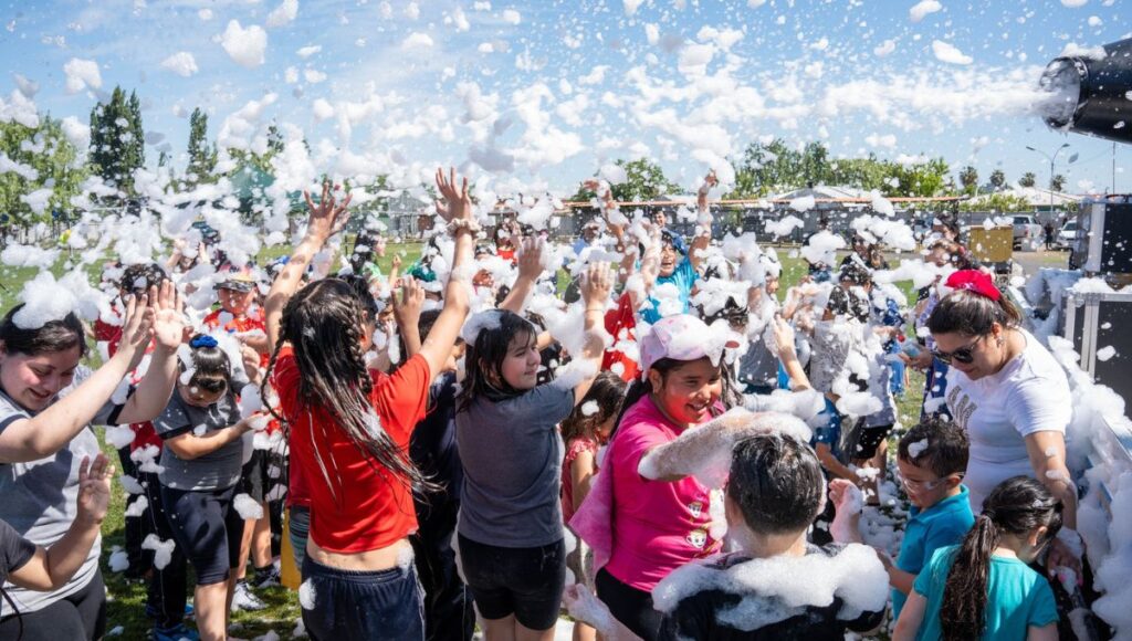 Escuela El Plumero celebro con entusiasmo el Dia de la Familia 2025