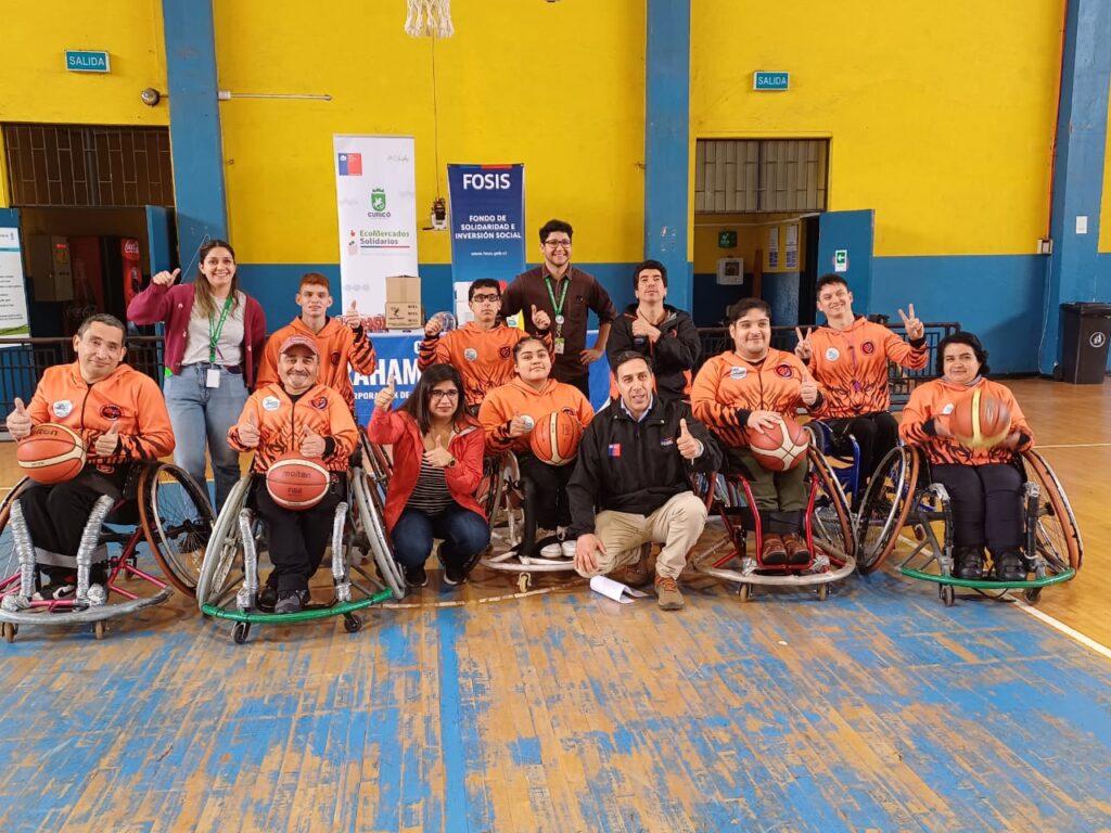 Deporte y solidaridad se unieron en clínica organizada por EcoMercado Solidario 1 Foto Clinica Deportiva