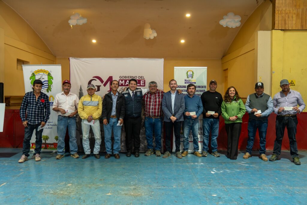 Gobierno del Maule impulsa la reactivación de más de 150 agricultores en Hualañé 1 Imagen de WhatsApp 2025 10 14 a las 18.11.08 bfcf9530