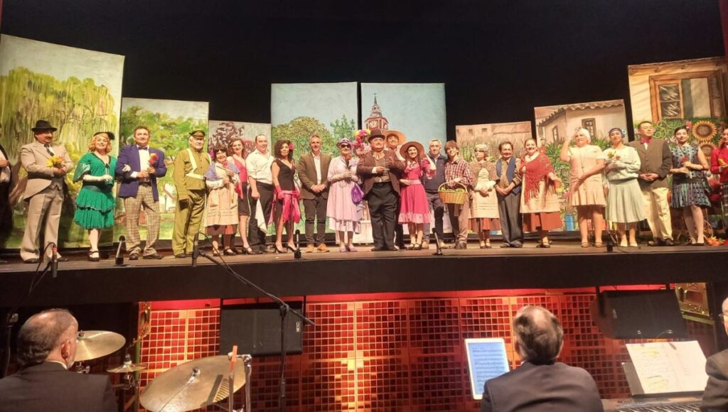 La Pergola de las Flores llega al Teatro Regional del Maule en una aplaudida puesta en escena
