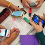 Senado despacha proyecto que prohibe el uso de celulares en establecimientos educacionales