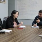 SernamEG con Alcalde Reyez. Licanten