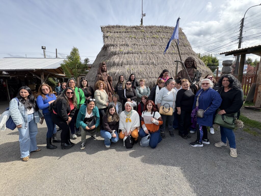 Mujeres Jefas de Hogar del Maule fortalecen su autonomía con giras técnicas nacionales 1 Villarrica