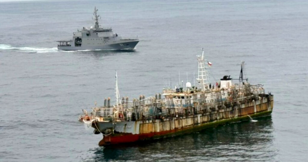 Armada alerta aumento de flotas extranjeras en límite marítimo chileno 1 armada reporta aumento de flotas extranjeras en limite de chile mas usuales son de ecuador y panama
