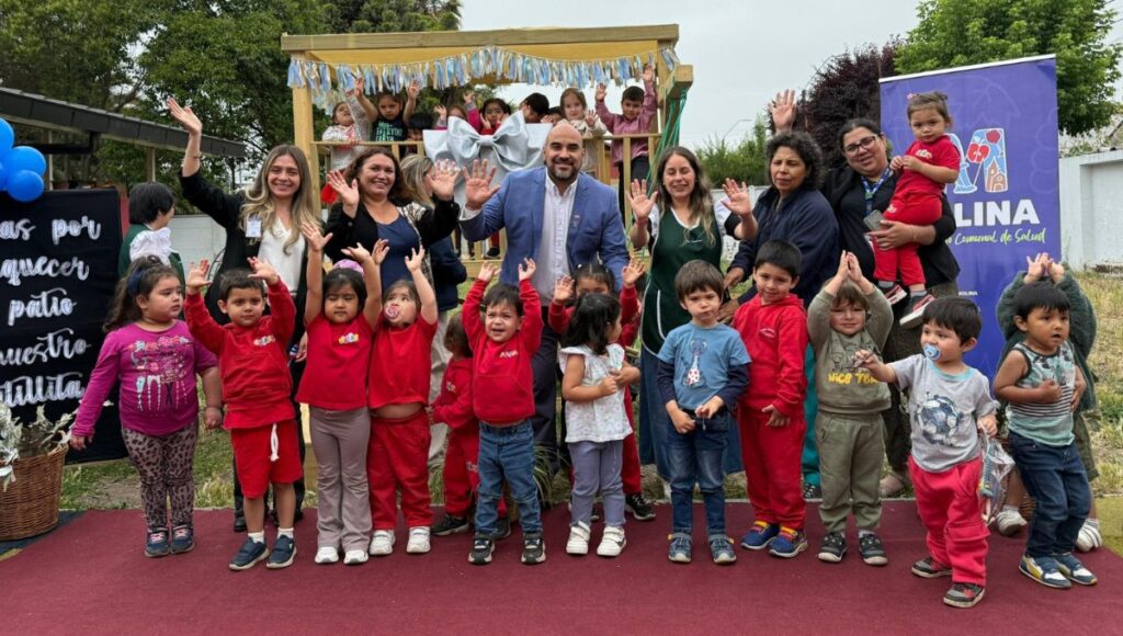 Municipio de Molina instala juegos infantiles en jardines de Lontué con apoyo del Minsal 1 Municipio de Molina instala juegos infantiles en jardines de Lontue con apoyo del Minsal