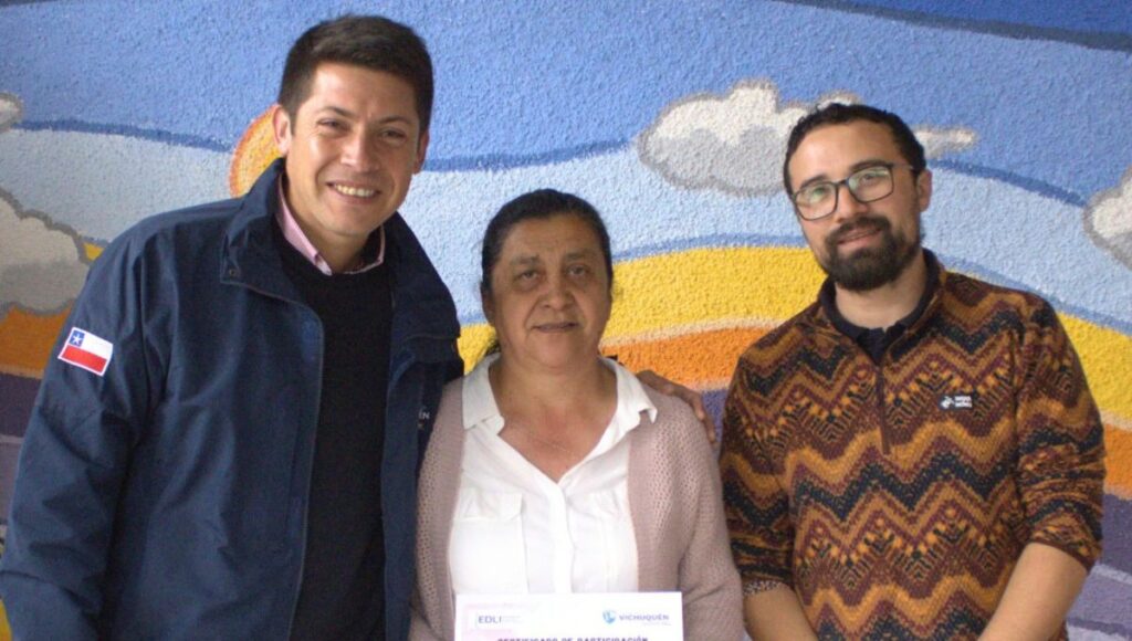 30 vecinas y vecinos se certifican en Curso de Artesanías en Vichuquén 1 Copia de Video Mediainfo 4
