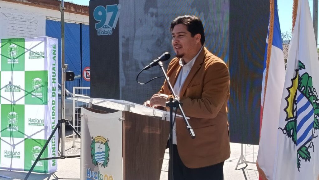 Hualane conmemora 97 anos de historia con acto oficial en la plaza de la comuna