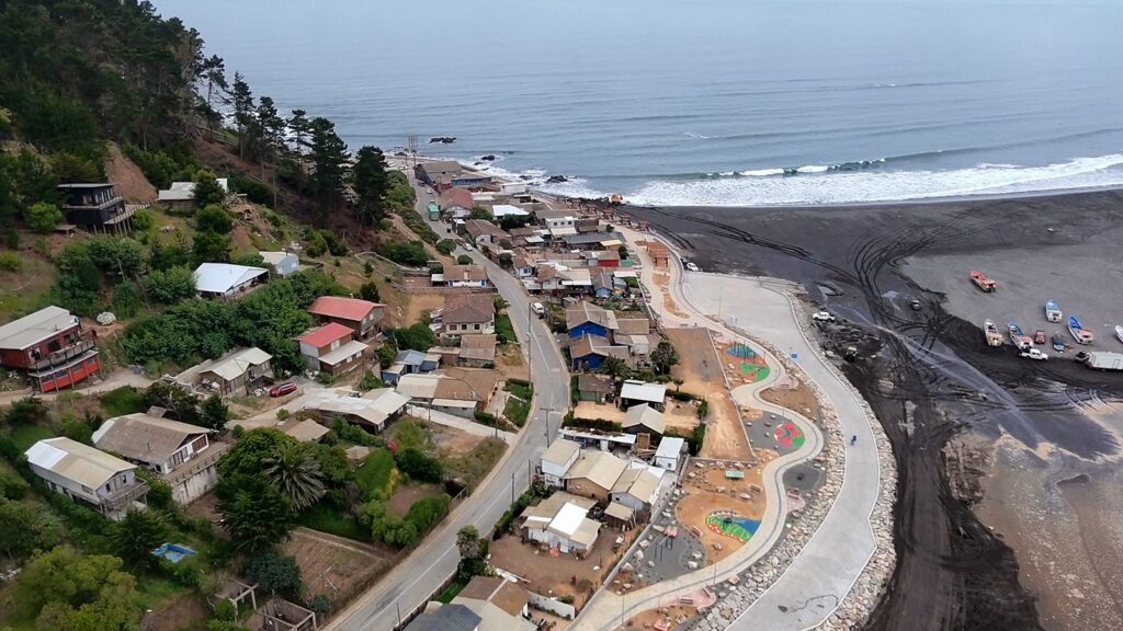 Llico se prepara para inaugurar su renovado borde costero 1 WhatsApp Image 2025 11 07 at 13.45.59