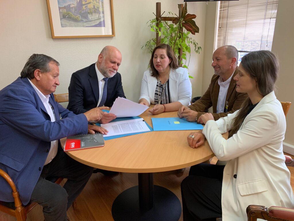 Vodanovic solicita Alerta Sanitaria para el Lago Vichuquén 1 WhatsApp Image 2025 12 13 at 15.56.53