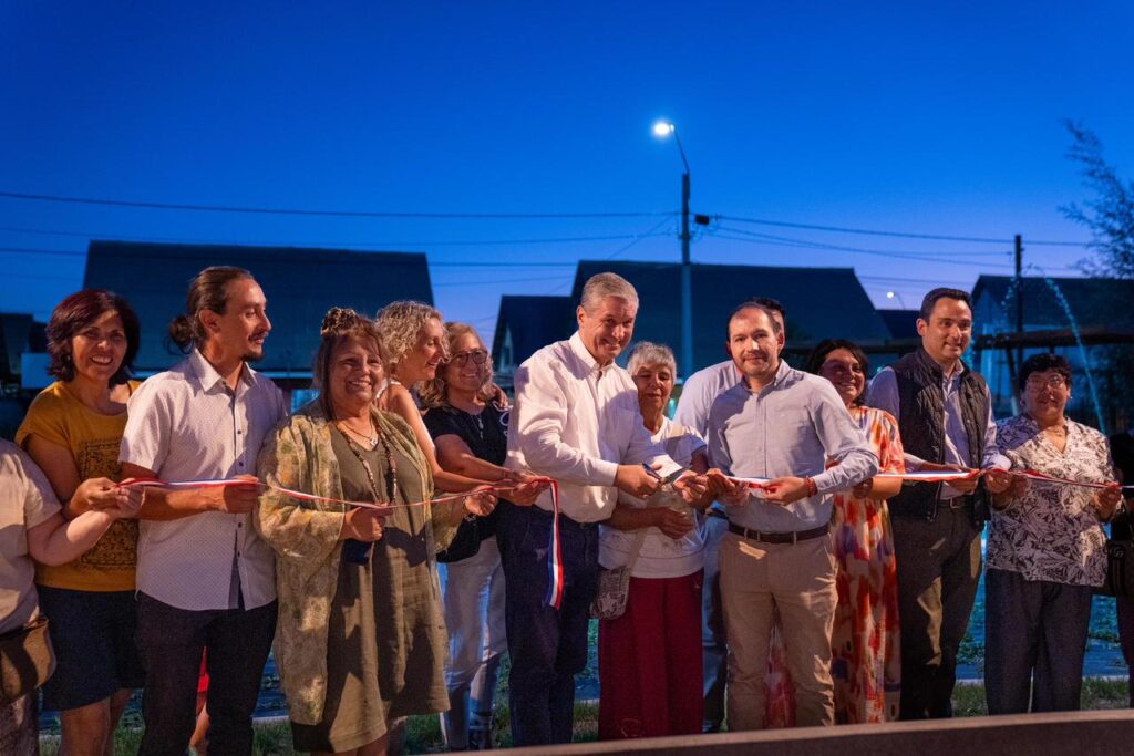 Romeral inaugura nueva plaza con juegos de agua en Villa Los Castaños 1 WhatsApp Image 2025 12 30 at 10.07.06