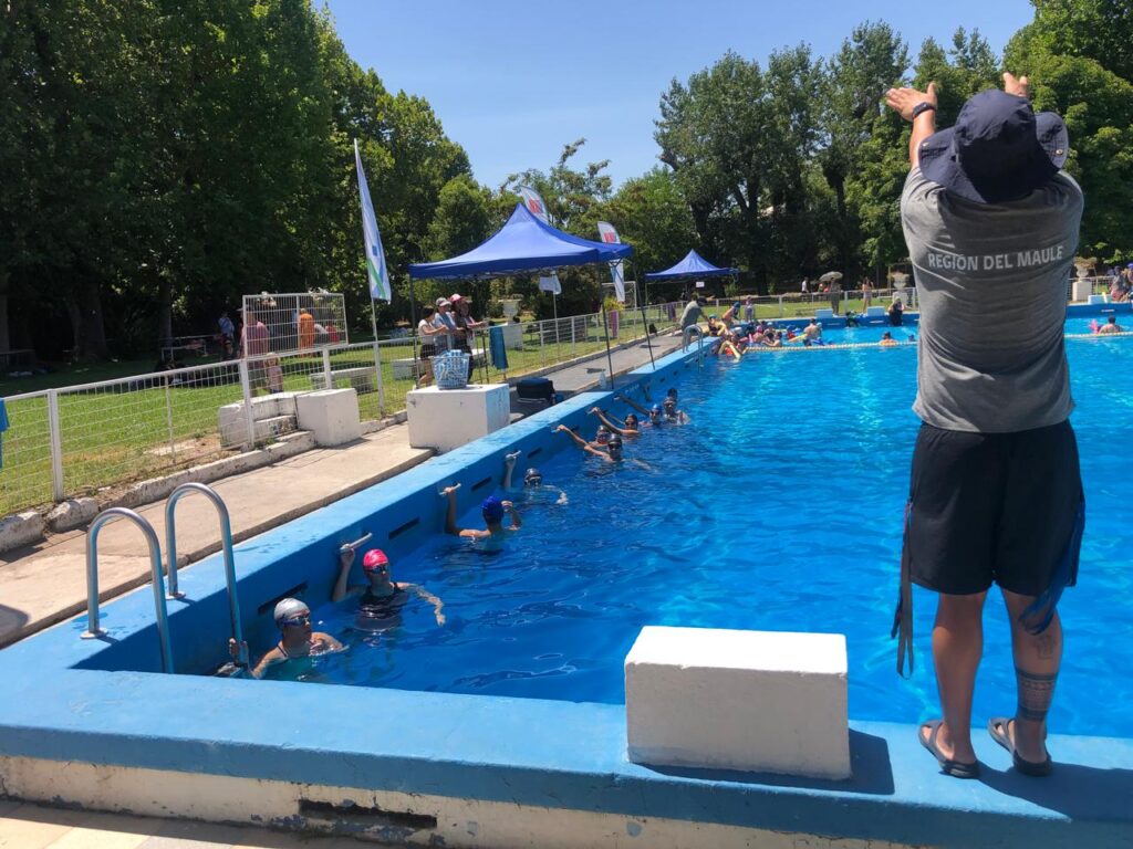 Natacion piscina Diario Talca 1