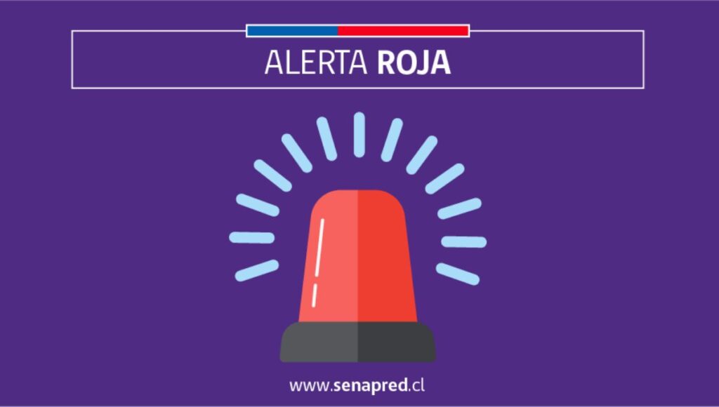 Senapred declara Alerta Roja en San Fernando por incendio forestal con riesgo para zona habitada