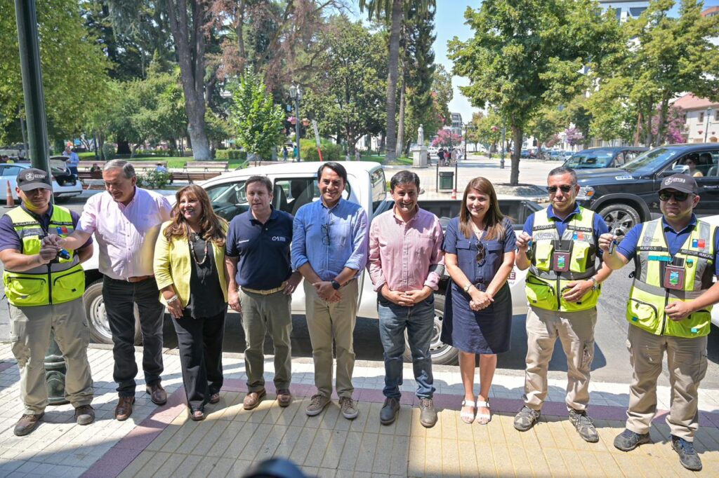 Gobierno del Maule entrega tres camionetas a Retiro 1 WhatsApp Image 2026 01 19 at 14.06.45