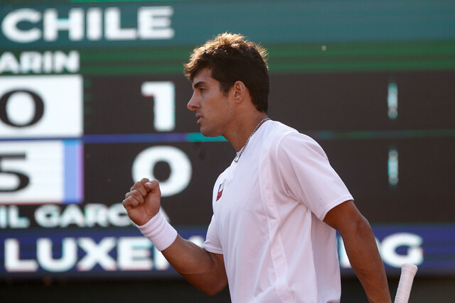 A UNO 1683501 8b866 1