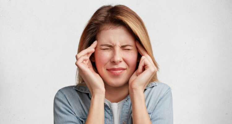 bruxismo dolor de cabeza 750x400 1