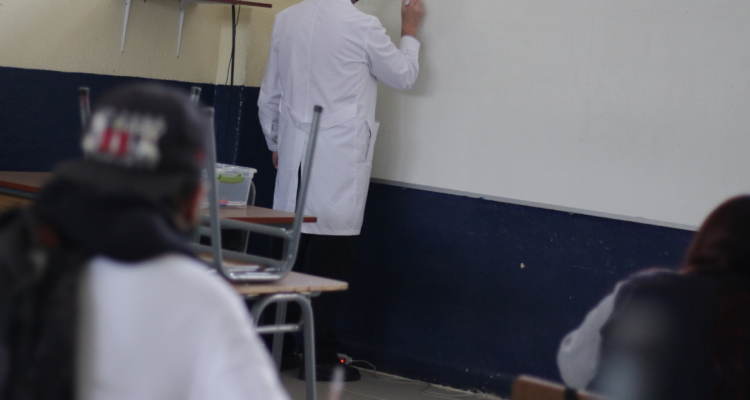 profesor contexto 750x400 1