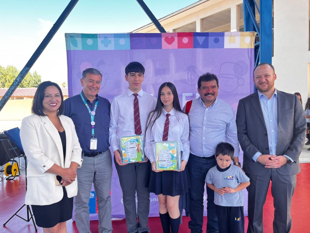Junaeb inicia entrega de útiles escolares que beneficiará a más de 151 mil estudiantes del Maule 1 WhatsApp Image 2026 03 06 at 1.43.15 PM