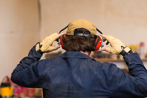 foto nota proteger salud auditiva de quienes trabajan expuestos al ruido