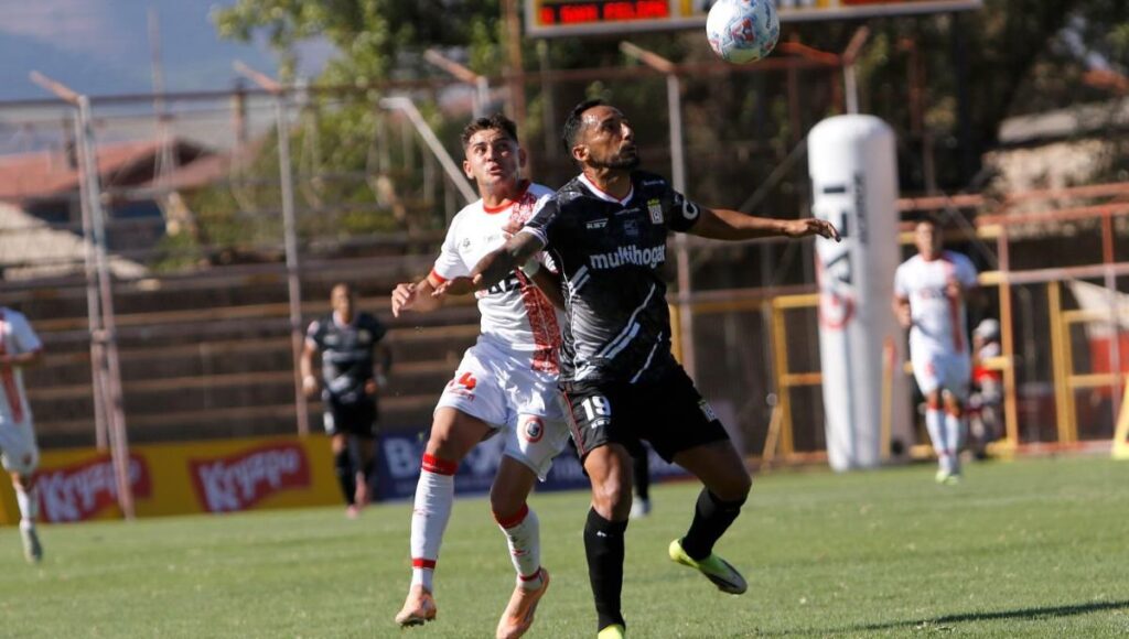 Curico Unido y Union San Felipe no se sacaron ventajas e igualaron sin goles en el Aconcagua