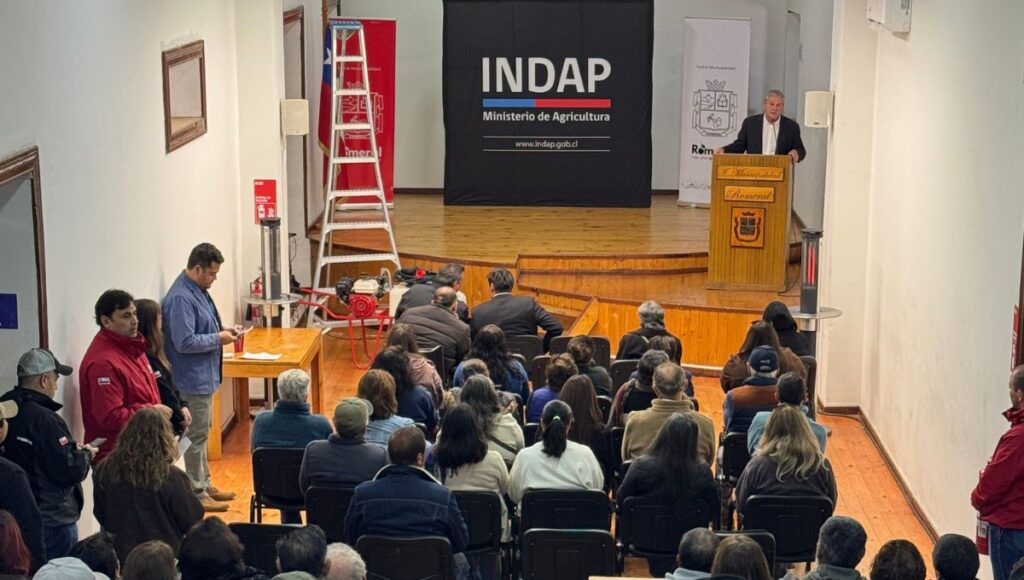 Romeral entrega casi 94 millones de pesos en incentivos productivos a agricultores de la comuna