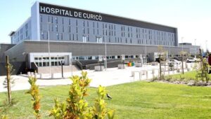 Consejero Regional Igor Villarreal alerta por millonario recorte presupuestario al Hospital de Curico
