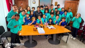 Constitucion reconoce a deportistas del Club de Canotaje tras exitoso paso por Campeonato Nacional en Quillon